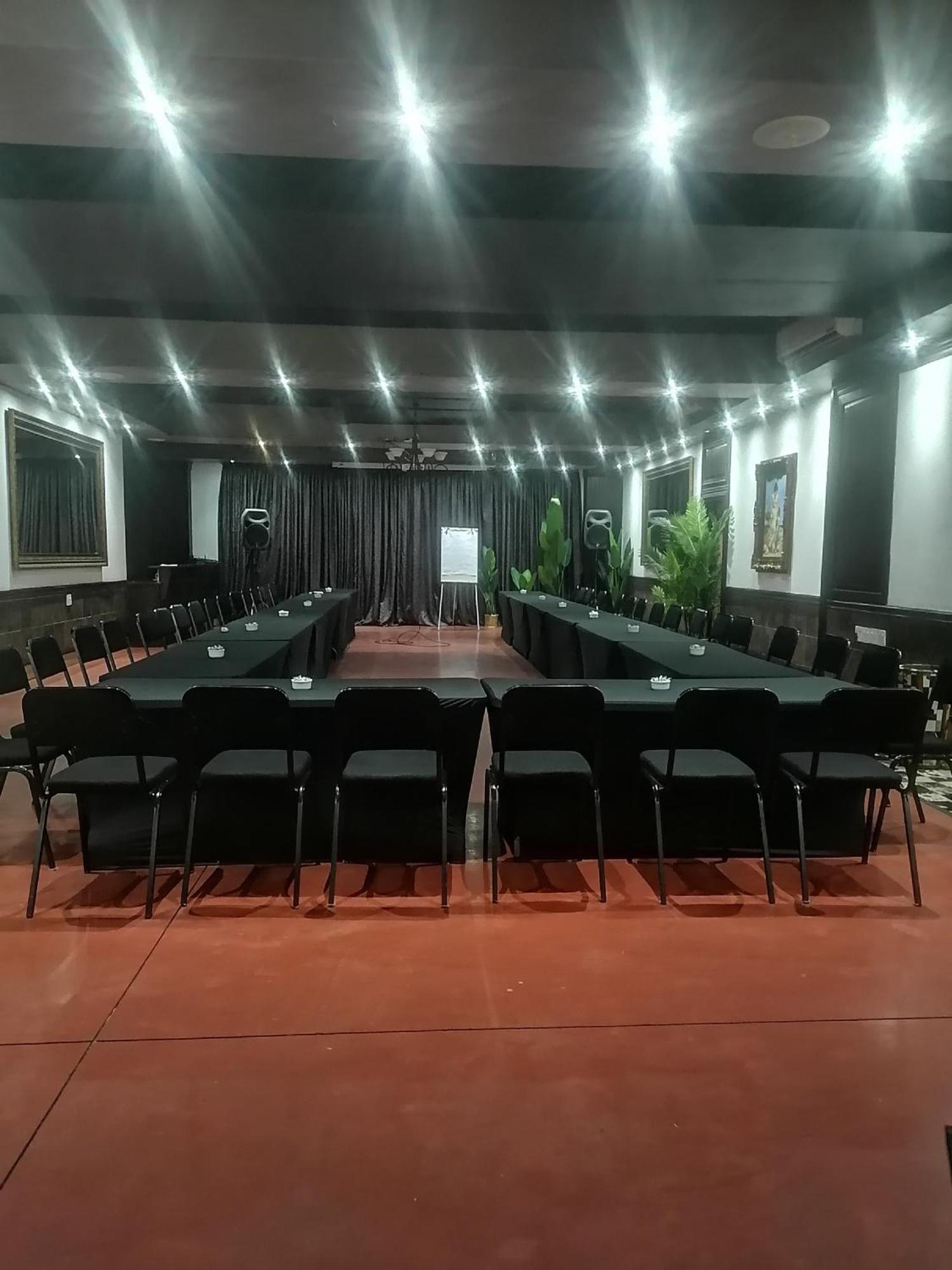 בריטס Casa Grande Guest Lodge מראה חיצוני תמונה